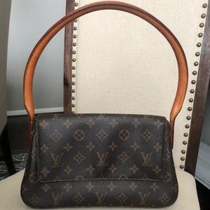 Louis Vuitton Monogram Mini Loop Bag